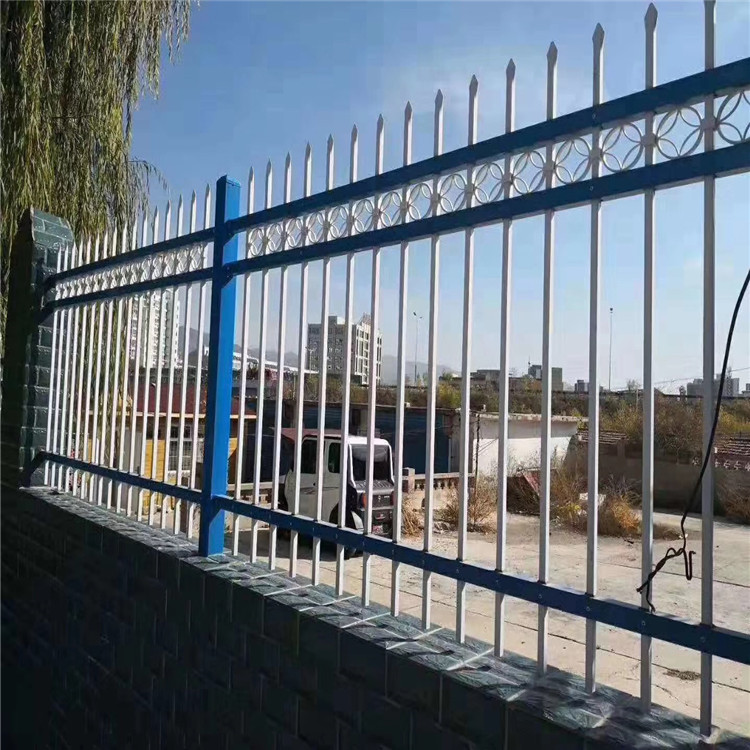 锌钢护栏 小区工厂防护围墙 蓝白色别墅锌钢护栏 德兰现货直销