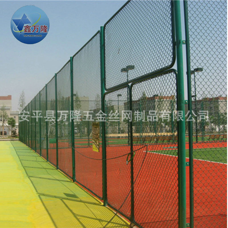 新款热销 绿色体育场球场围网|学校操场防护栏球场围网示例图7