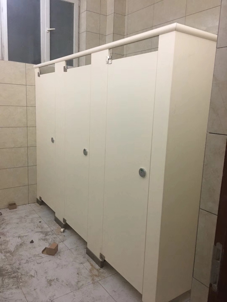 公共卫生间防水隔断板 浴室二代抗倍特板 洗手间PVC隔断板厂销示例图8