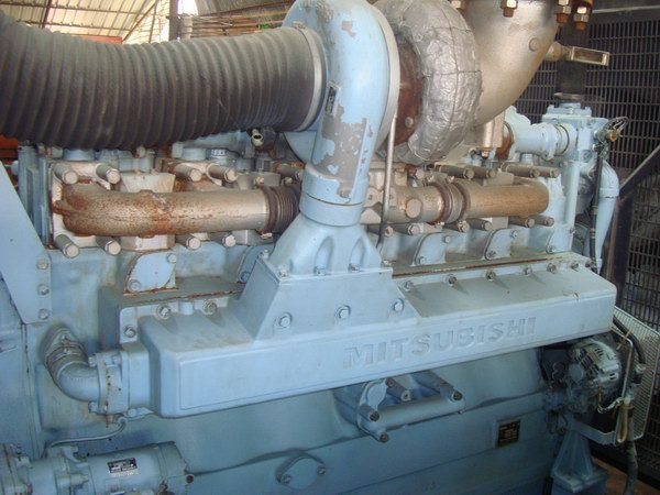 供应二手日本三菱S6R2柴油发电机组  500KW示例图2