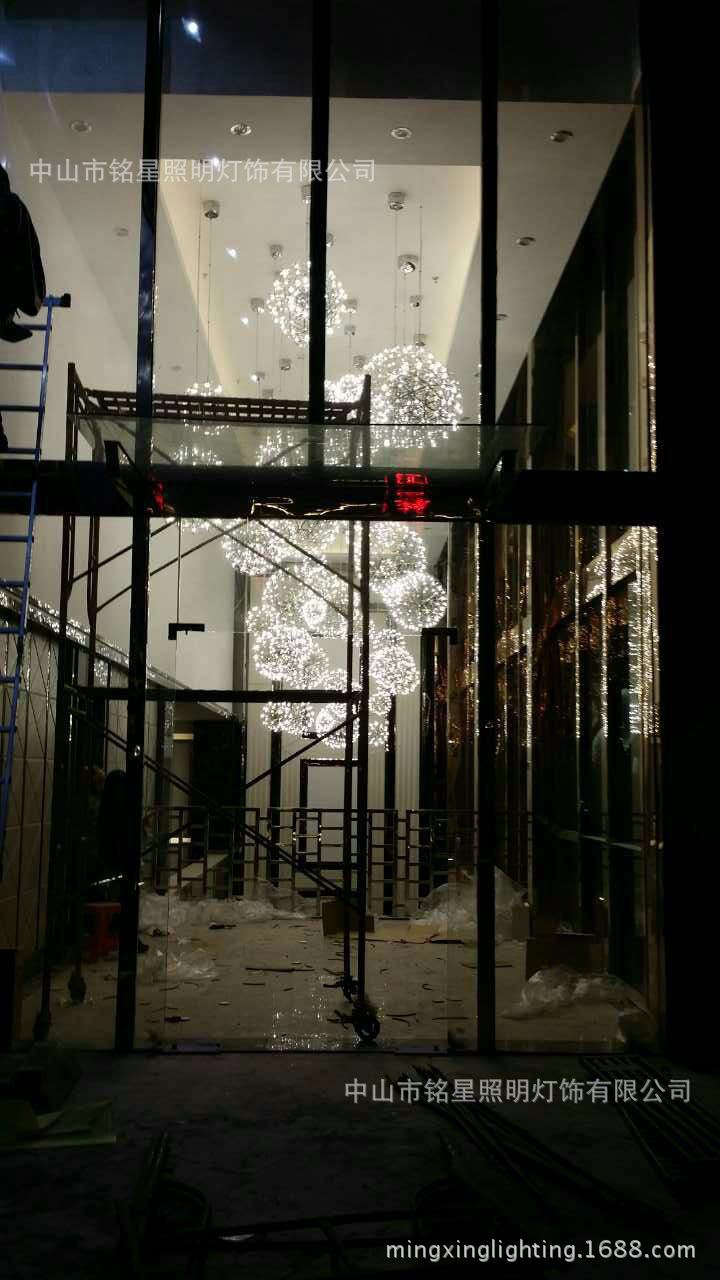 复式新款楼梯灯工厂 LED球吊灯现代欧式大堂中庭灯时尚楼中楼吊灯示例图2