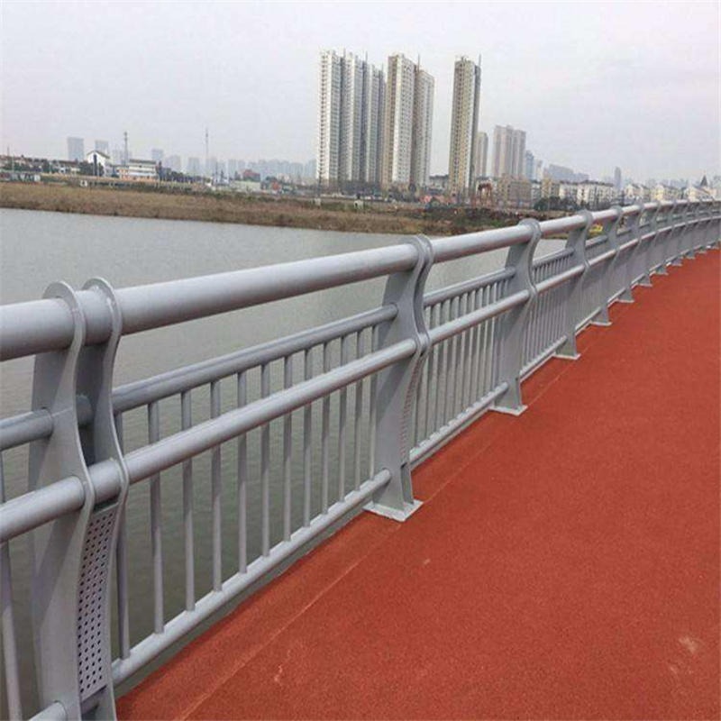 聚晟河道护栏  江苏水库 河道 河堤栏杆 304碳素钢复合管桥梁栏杆 护栏厂家每米价格