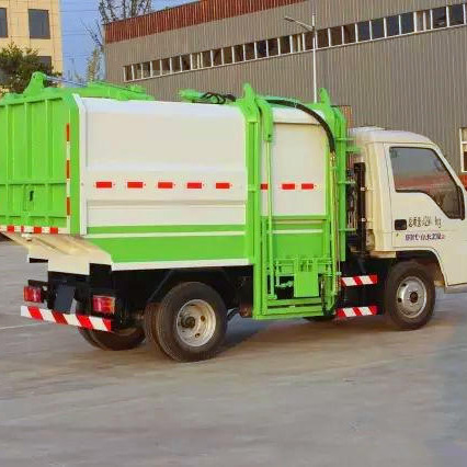 福田时代3立方柴油版自装卸式垃圾车，小型挂桶垃圾车