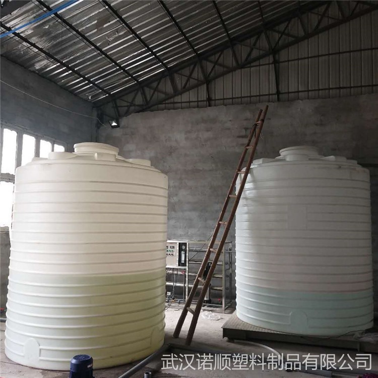 武汉诺顺10吨塑料水塔PE水塔规格尺寸 10吨pe水塔价格 外加剂pe水塔厂家批发图片