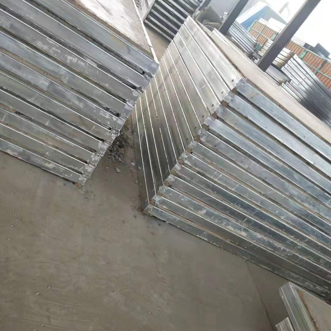 钢骨架轻型网架板厂家 钢骨架轻型板价格 实在  天基板价格