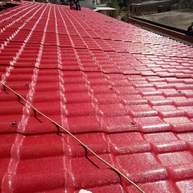 厂家供应枣红色合成树脂瓦  屋顶隔热树脂瓦  仿古别墅屋面合成树脂瓦图片