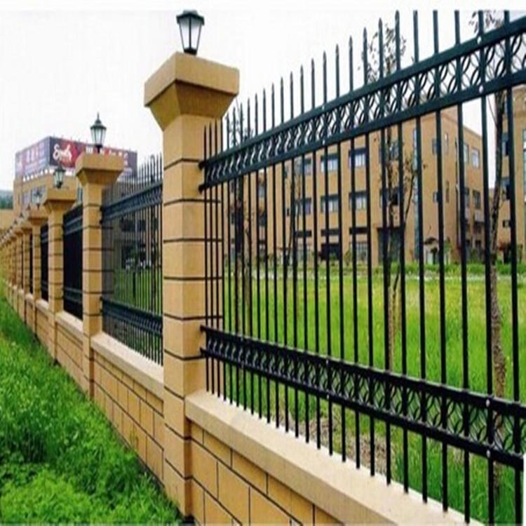 供应 小区围墙护栏 锌钢护栏 小区珊栏围墙道路护栏 支持定制图片