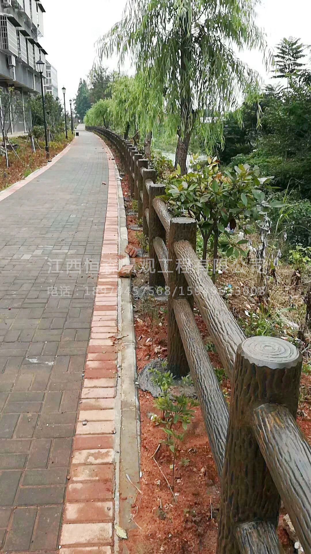 仿树皮2D型栏杆水泥仿树皮栏杆仿木护栏围栏园林景观工程防护栏示例图12