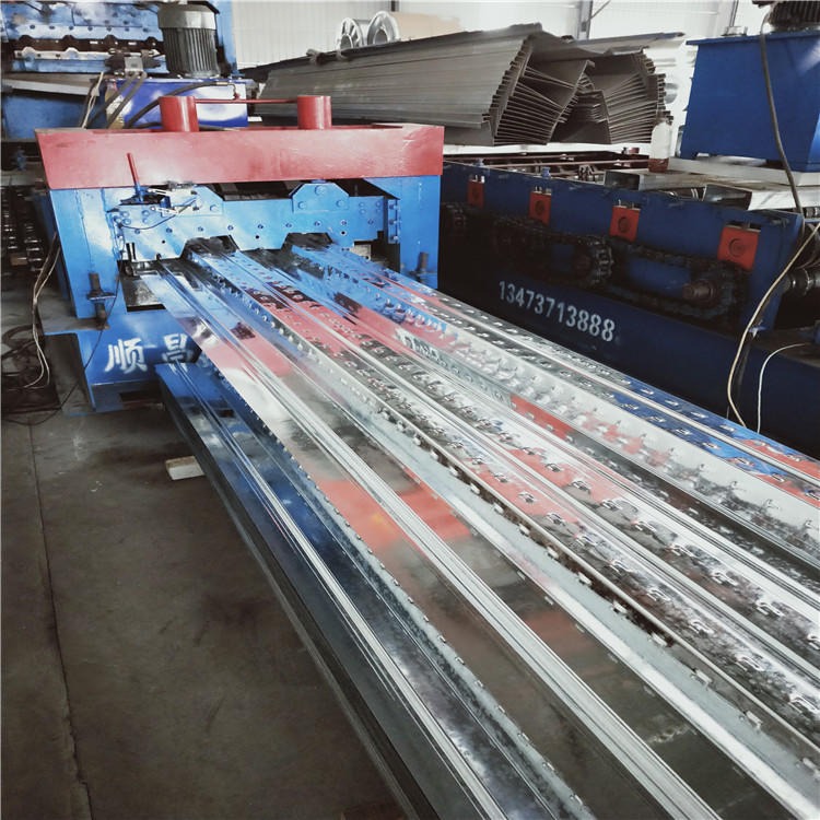 750 楼承板设备 楼承板板成型机 镀锌楼承板设备 机器设备厂家现货销售
