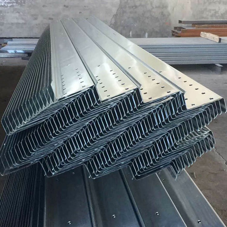 热镀锌c型钢 Z型钢 加工光伏支架  现货供应 Q235B 钢结构支架 加工订制