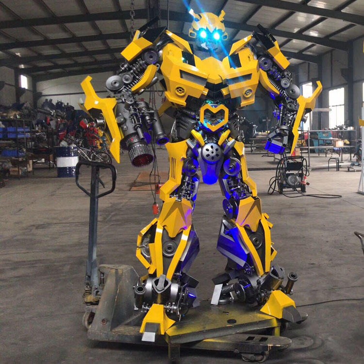 佰盛 大型变形金刚模型摆件厂家 机器人大黄蜂摆件 户外金属模型摆件定做图片