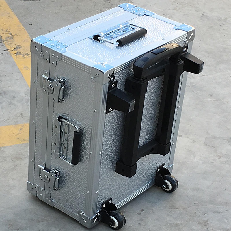 西安铝合金工具箱定做  长安三峰工具仪器箱加工 那种铝箱可以加工 仪器包装箱