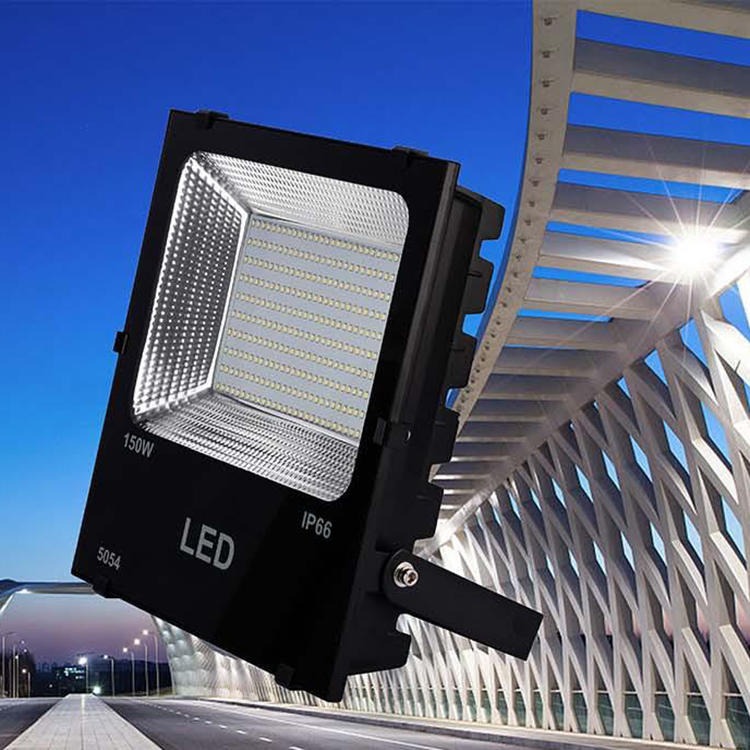 厂家批发 太阳能防水人体感应灯 家用太阳能人体感应灯