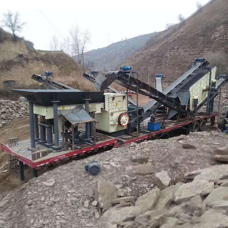 大型移动式建筑垃圾破碎车 时产300吨矿山石料破碎机 石灰石破碎机