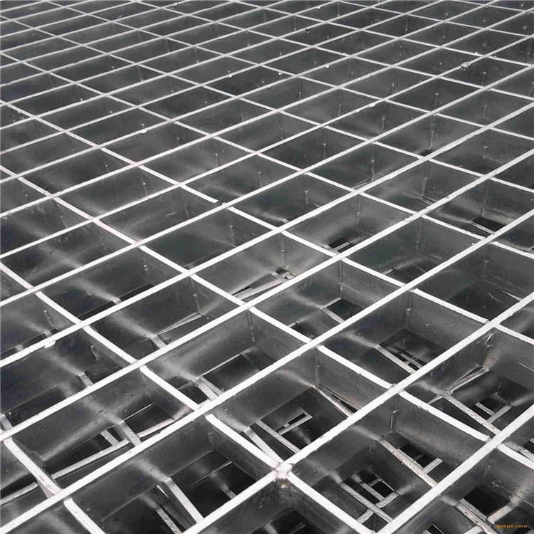 蓄水池水沟网格板 迅鹰低碳钢网格板厂 网格板楼梯踏板