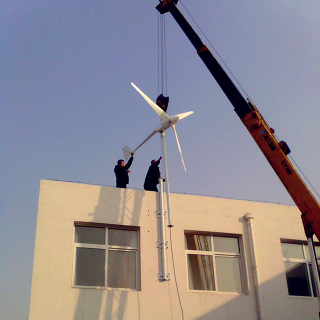 300W小型风力发电机微风启动低速发电环保新能源300W风力发电机家用图片