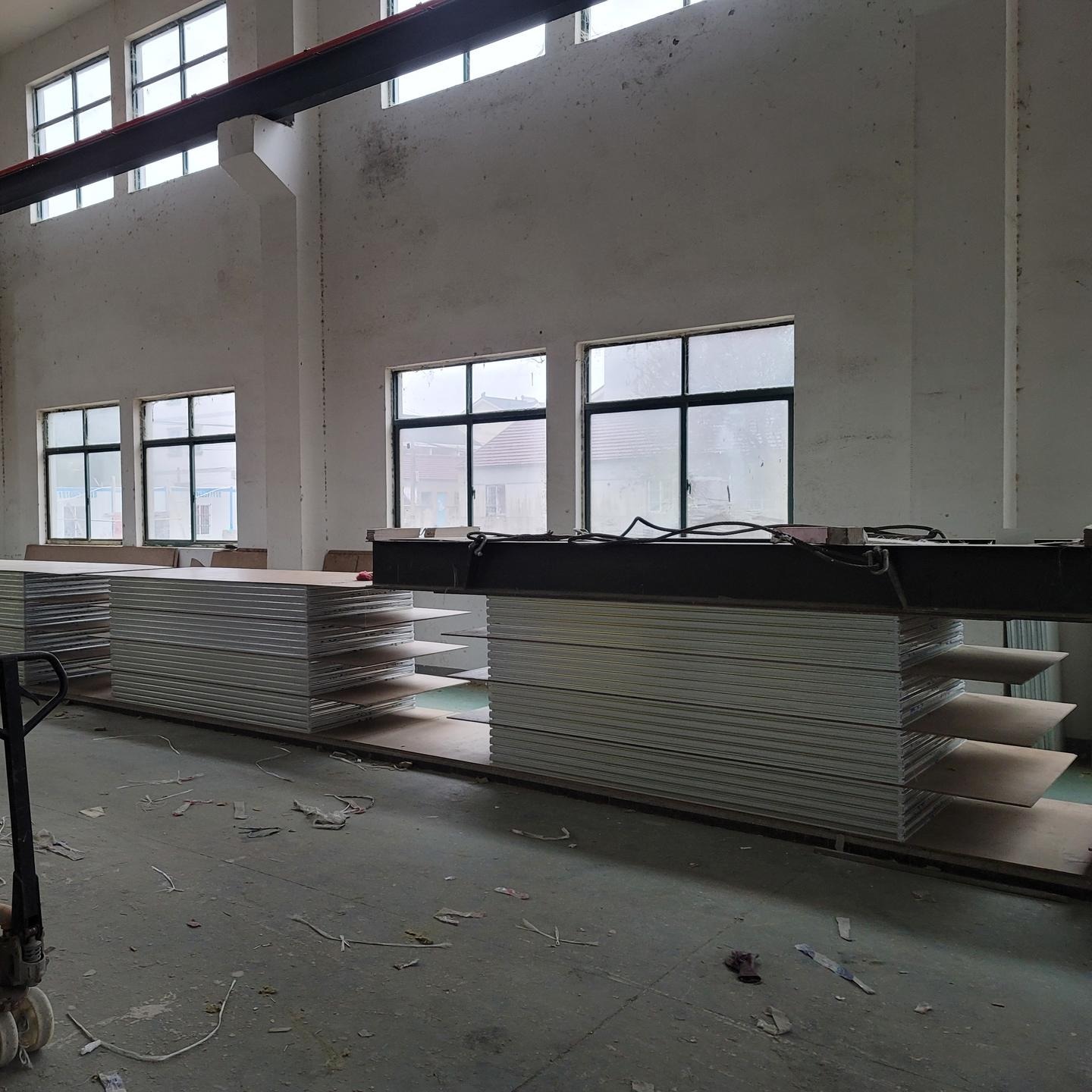 苏州彩钢板   现货840型彩钢板- 0.2-0.6*1000优质彩涂板 可开平 覆膜压   厂家定制