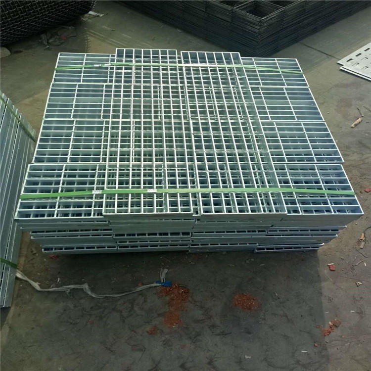 迅鹰热镀锌网格板   楼梯脚网格板  上海市平台化工厂格栅板  排水沟盖