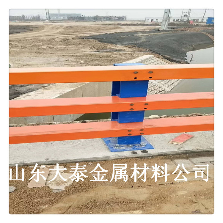 碳素钢复合管防撞护栏 大泰供应不锈钢道路防撞护栏 Q235热镀锌护栏