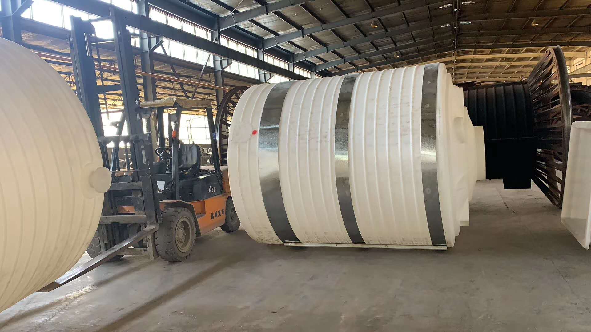 百福塑料桶水塔 1000L大容量圆桶  化工桶油桶储蓄桶 生产厂家