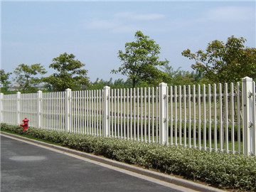 学校幼儿园围栏 pvc幼儿园栅栏 供应正万护栏 竹篱笆厂家
