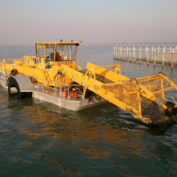 水域机动保洁船 海藻清理船生产商 水草清理作业船 如信环保公司 如信割草船