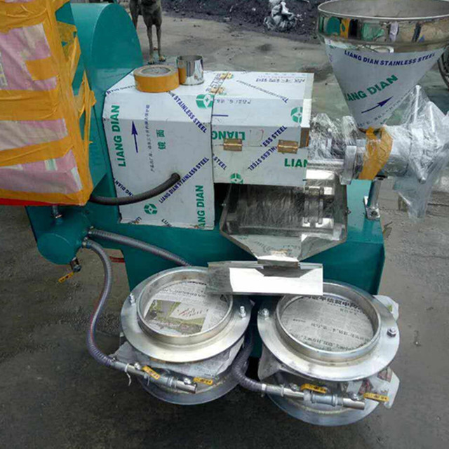 季节热销新型螺旋榨油机 多功能商用榨油机 菜籽榨油机