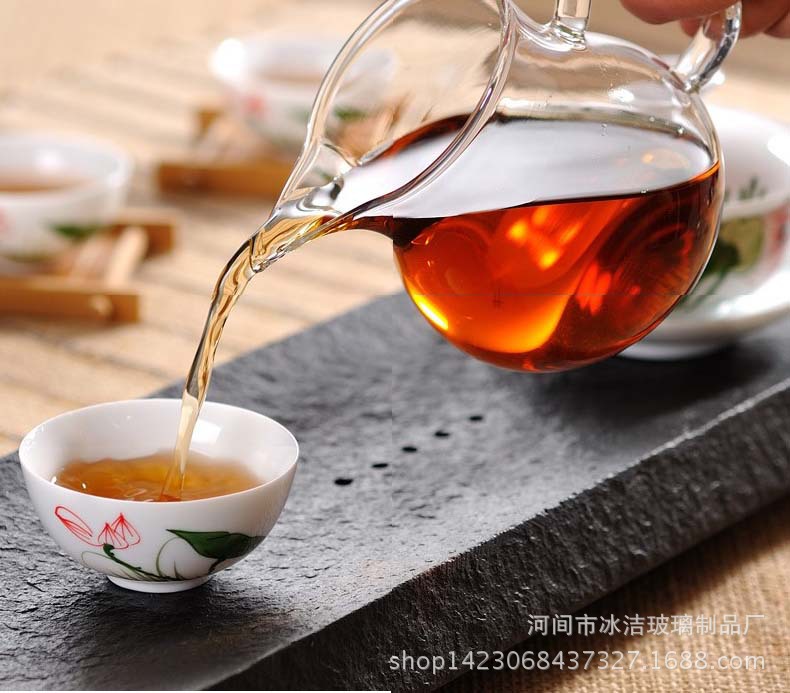 高硼硅耐热玻璃茶具公道杯  透明茶海 创意把手 尖嘴茶具分茶器图片