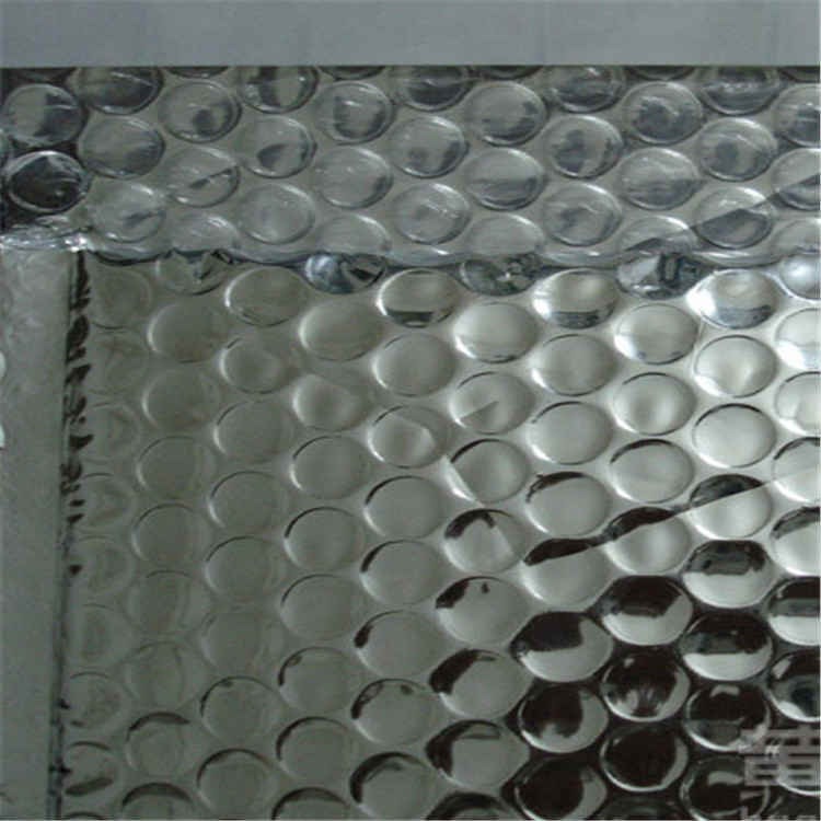 彩钢隔热膜 屋顶防晒镀铝膜气泡卷 单面铝箔气泡隔热膜 龙哲图片