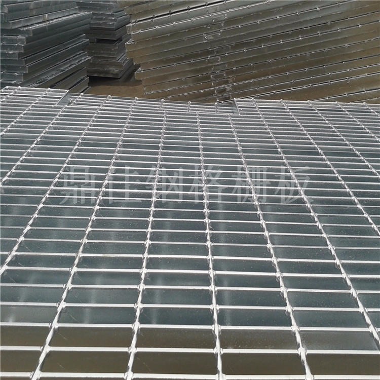鼎佳厂家直销 金属网格板 热镀金属网格板 镀锌金属网钢格板 浸锌金属格栅板价格