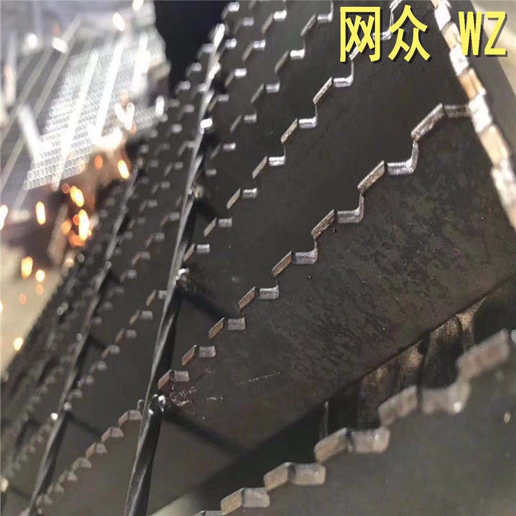 锯齿形钢格板 防滑钢格板 镀锌钢格板 网众钢格板定制