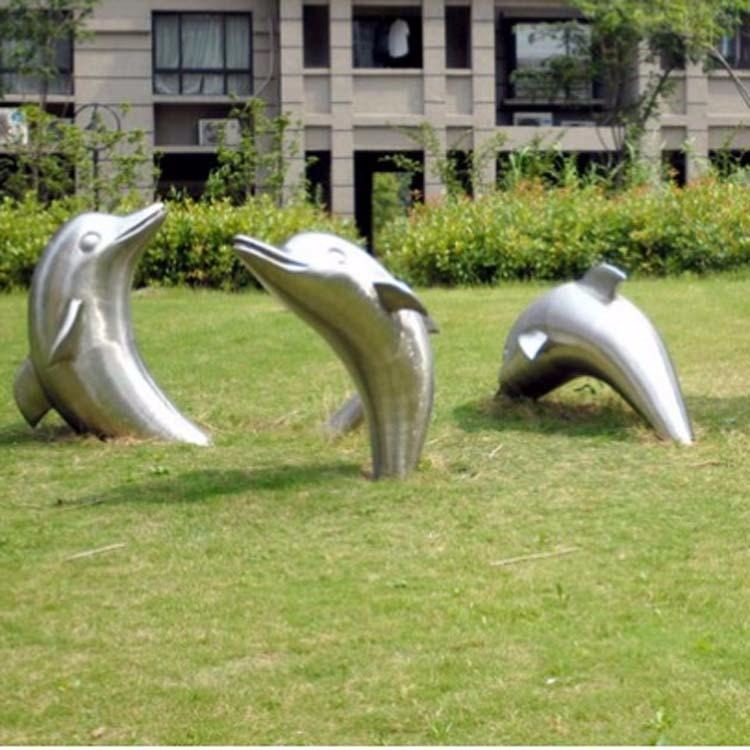 不锈钢雕塑 海洋动物雕塑 河豚雕塑 广场雕塑 怪工匠图片