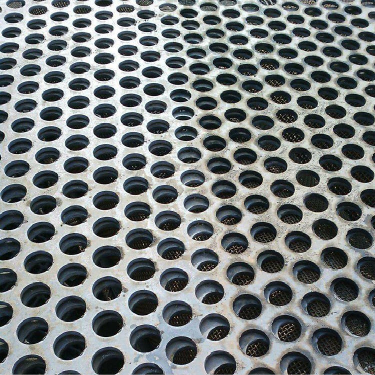装饰设备隔离不锈钢板网 304冲孔板网 防噪音隔离防护冲孔网厂家定做