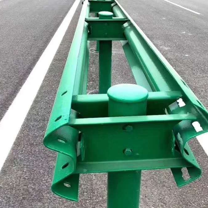 湖北 武汉市 波形护栏  润程交通 镀锌护拦板 安全防护设施 镀锌护栏板 安全护栏板 3.0