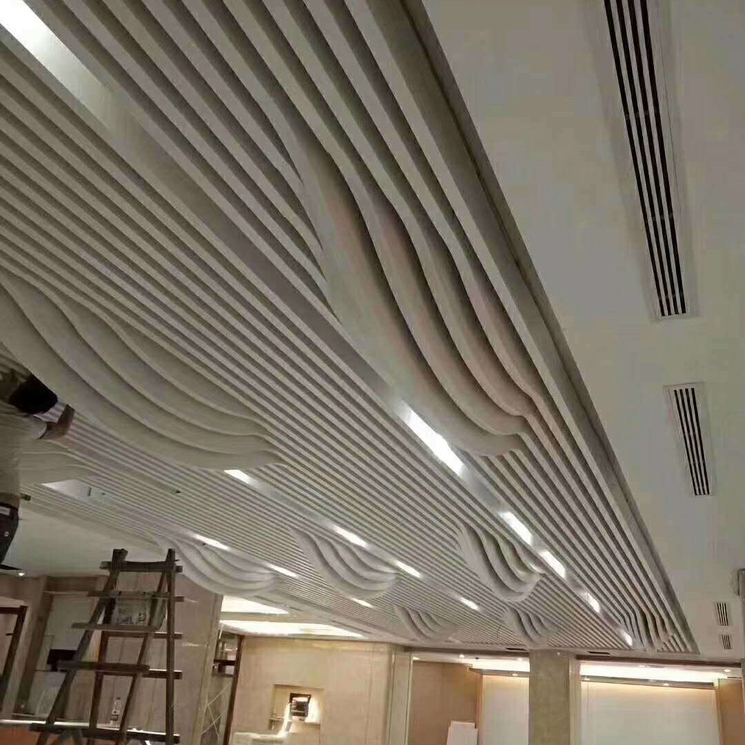 墙面弧形铝方通装饰   德普龙专业定制弧形铝方通吊顶   彩色铝方通定制