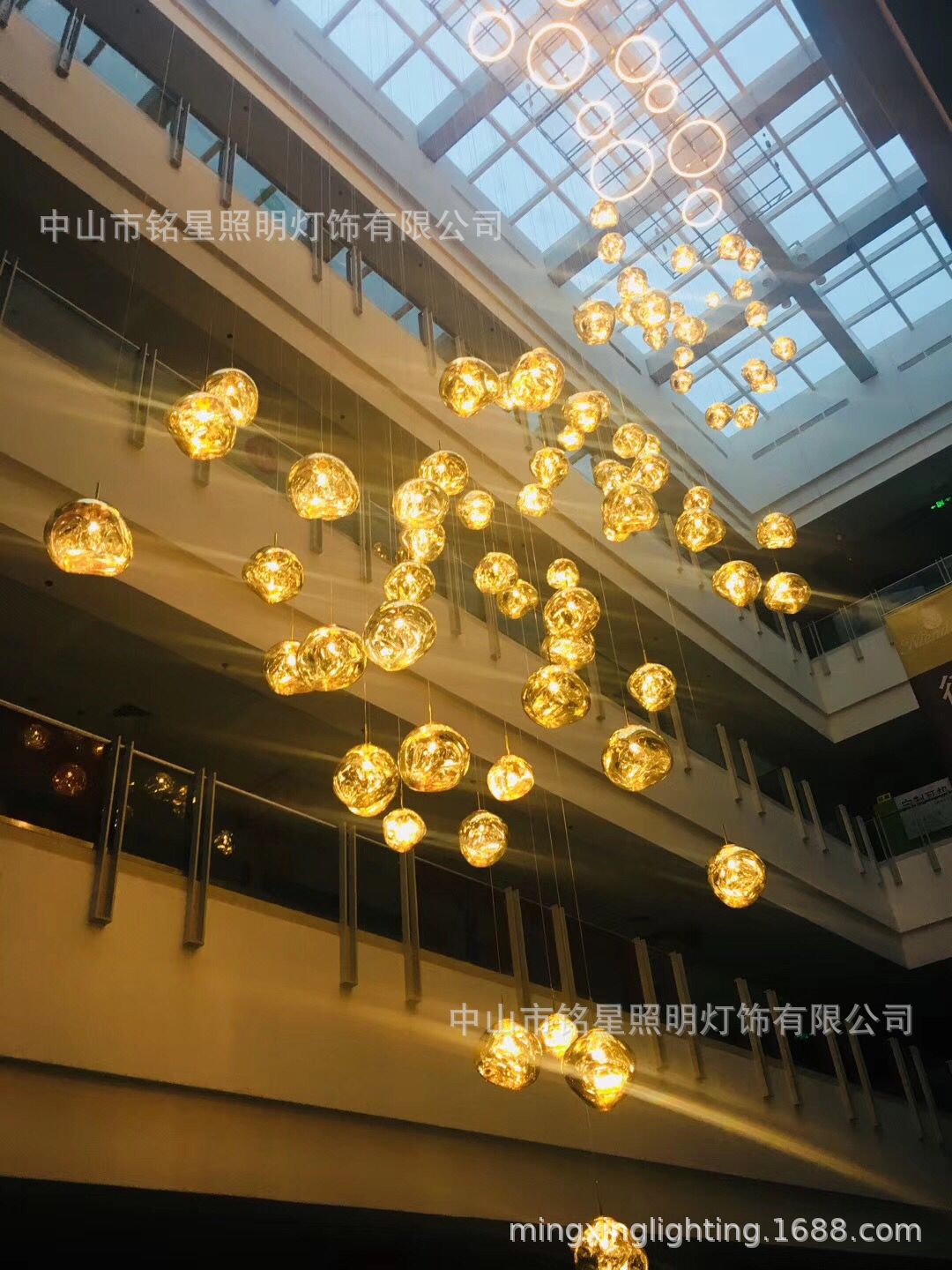 春季美陈商场中庭吊饰彩色LED发光灯球天井装饰氛围圆球灯饰道具示例图14