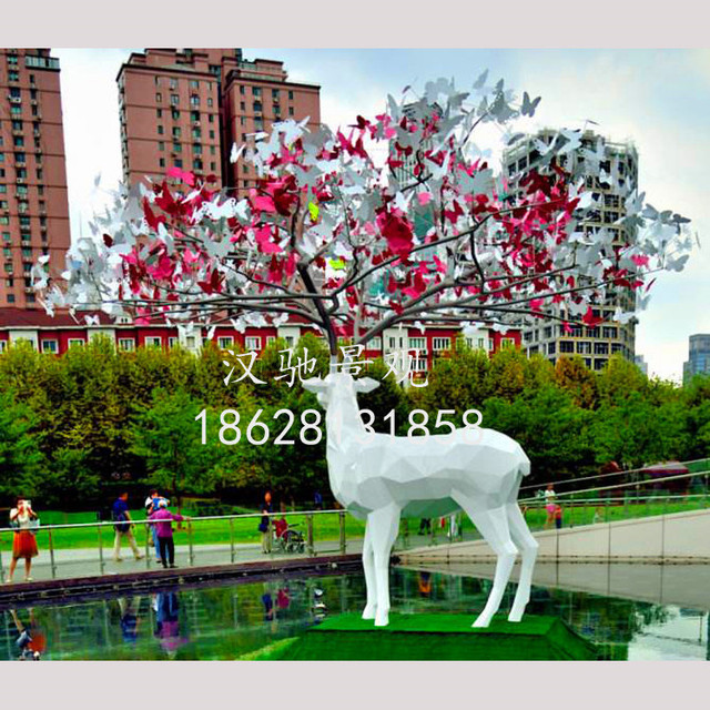 厂家直销各类公园景观玻璃钢鹿子雕塑 商业美陈DP点玻璃钢鹿雕塑图片