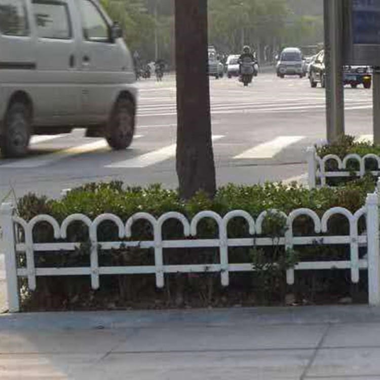 满星实业供应 pvc绿化带围栏 锌钢铁艺草坪护栏 小区路边防护隔离栏 花园栅栏 户 墙护栏