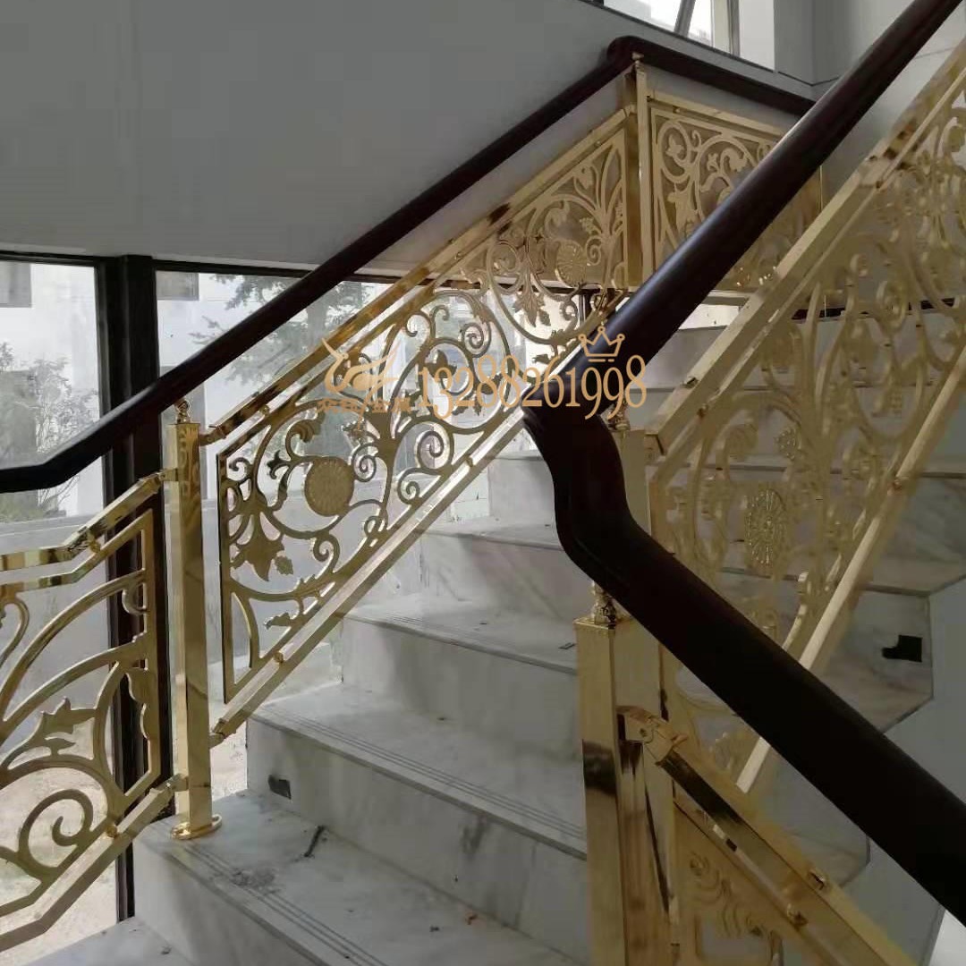 众钰 香港旺角别墅铝艺雕花楼梯护栏就要不一样 定制弧形铝艺楼梯护栏