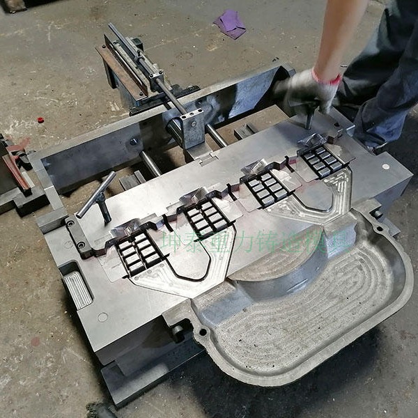 坤泰重力铸造模具 家具重力铸造模具 广州重力铸造模具 厂家供应