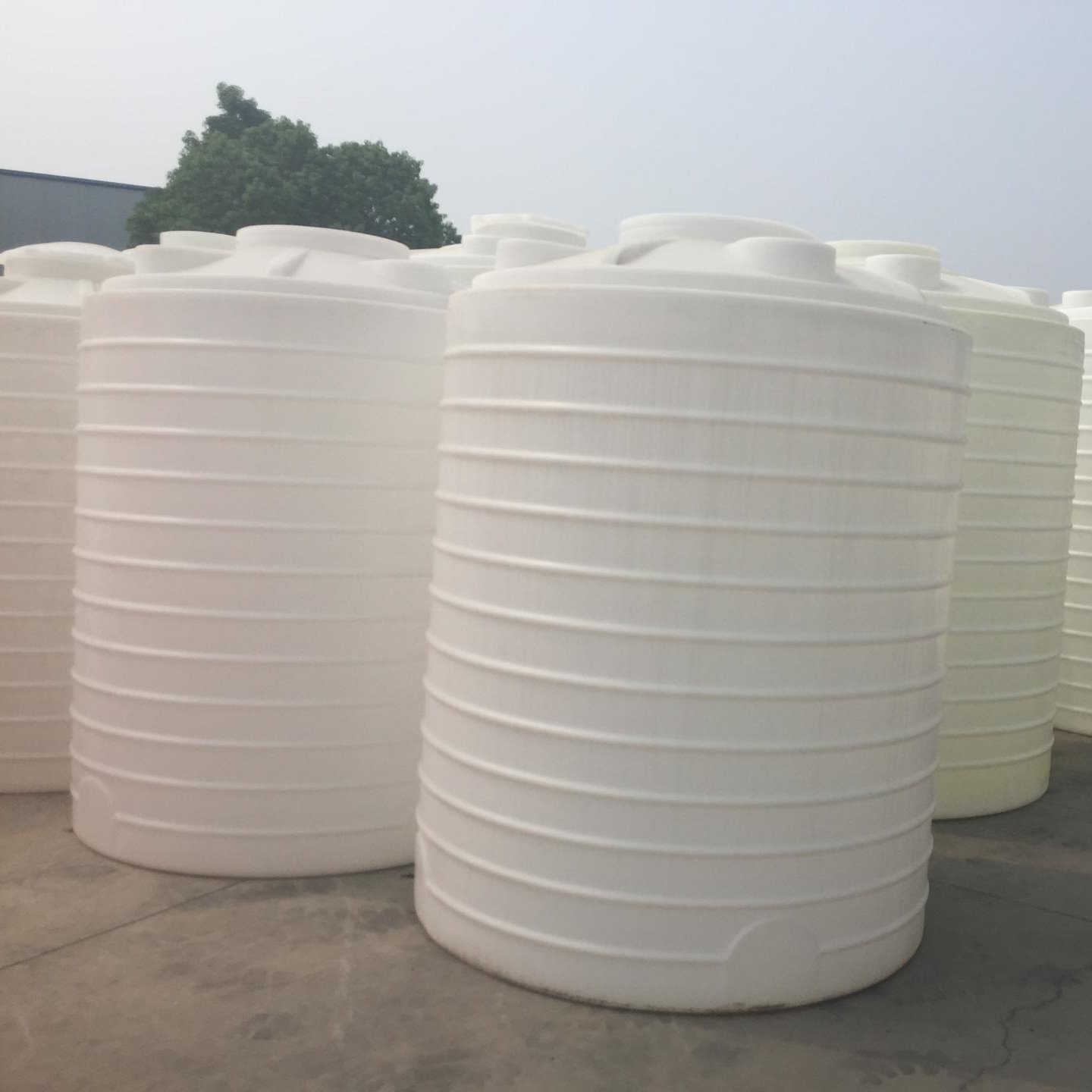 武汉PE塑料储水桶5吨水塔出售 塑料大水桶厂家批发