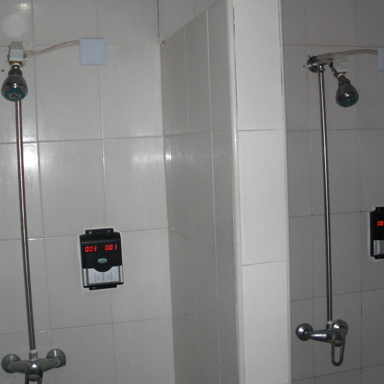 兴天下HF-660淋浴IC卡水控系统 员工洗澡水控器 淋浴打卡机