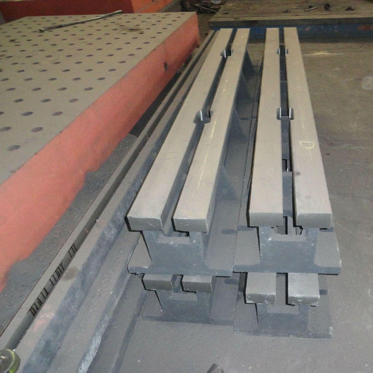 铸铁梁式工作台平台地轨 精益来图定制 双槽地轨 大型拼接铸铁地轨 条形平台
