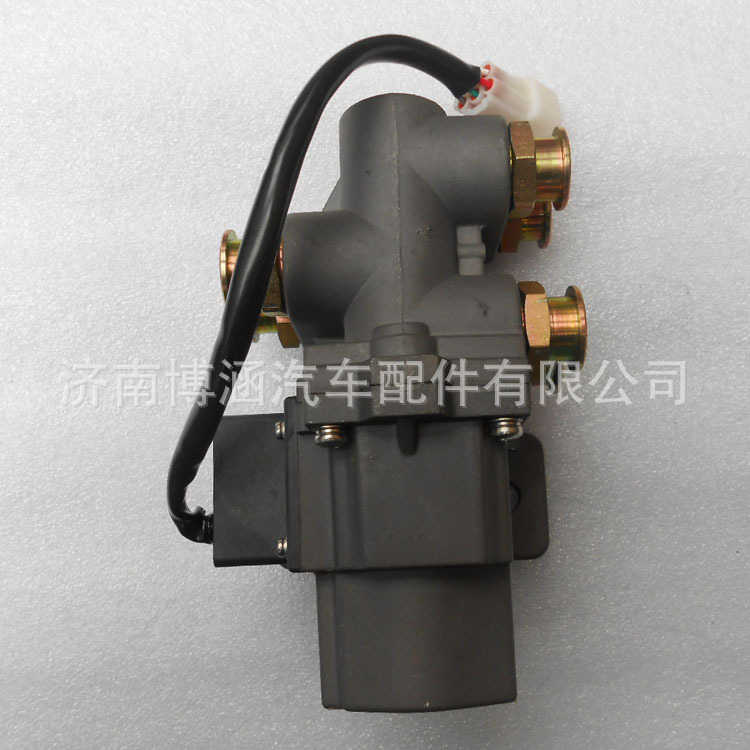 销售中国重汽豪沃T5 重汽汕德卡C7H 油箱电控换向阀 WG9925550711示例图4