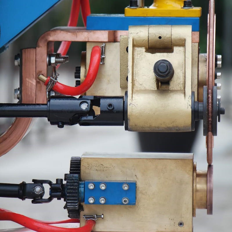 山东海特沃德变频滚焊机厂家FTB-160 油箱油桶厚板密封环缝缝焊机图片