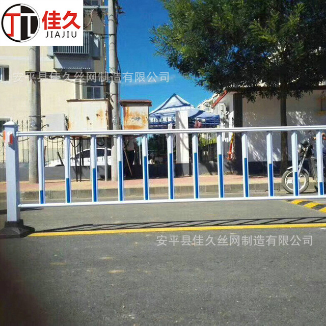 道路交通市政护栏 喷塑人行道围栏 马路中央安全防撞隔离围栏