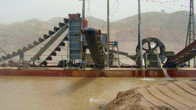厂家大型挖沙运输船 挖沙船抽沙船沙架子 顺流槽式挖沙船定制批发示例图2