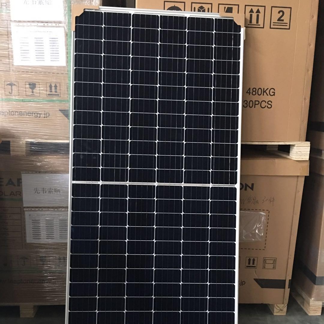 太阳能板出售 光伏发电板出售 鑫晶威光伏是您的选择 专业的回收专家