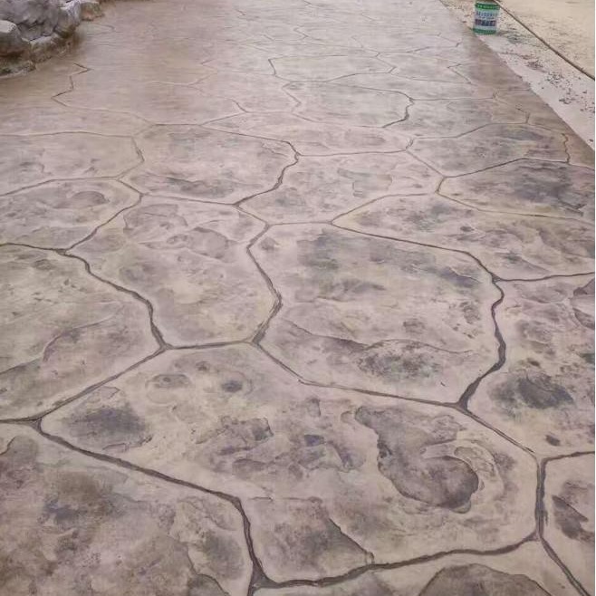新疆压花地坪 压模地坪 艺术压印路面彩色强化料 供应彩色水泥混凝土