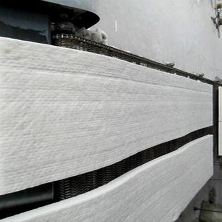 耐高温防火材料 硅酸铝针刺毯 蒸汽管道用气凝胶保温材料图片